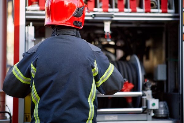 Person i kritisk tilstand efter brand i lejlighed