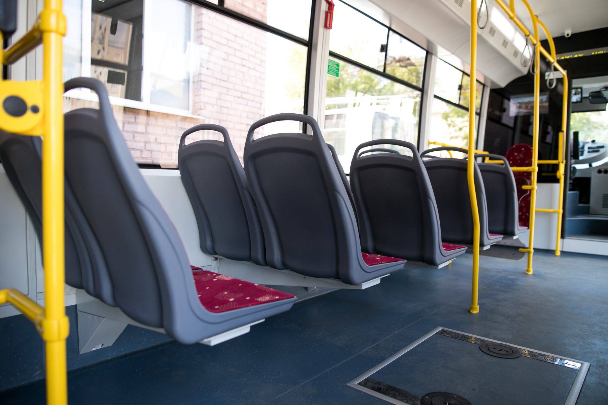 Bybus i voldsomt trafikuheld