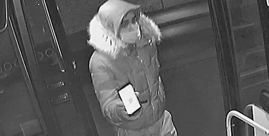 Politiet søger vidner: Genkender du denne mand?