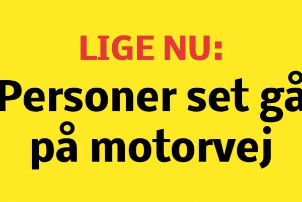 LIGE NU: Personer set gå på motorvej