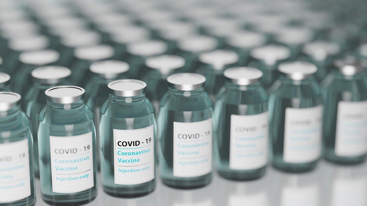 Covid-19: Nu køber Danmark ny vaccine