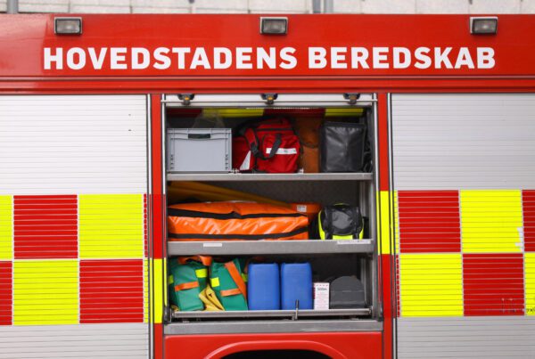 Kraftig brand i frisørsalon: