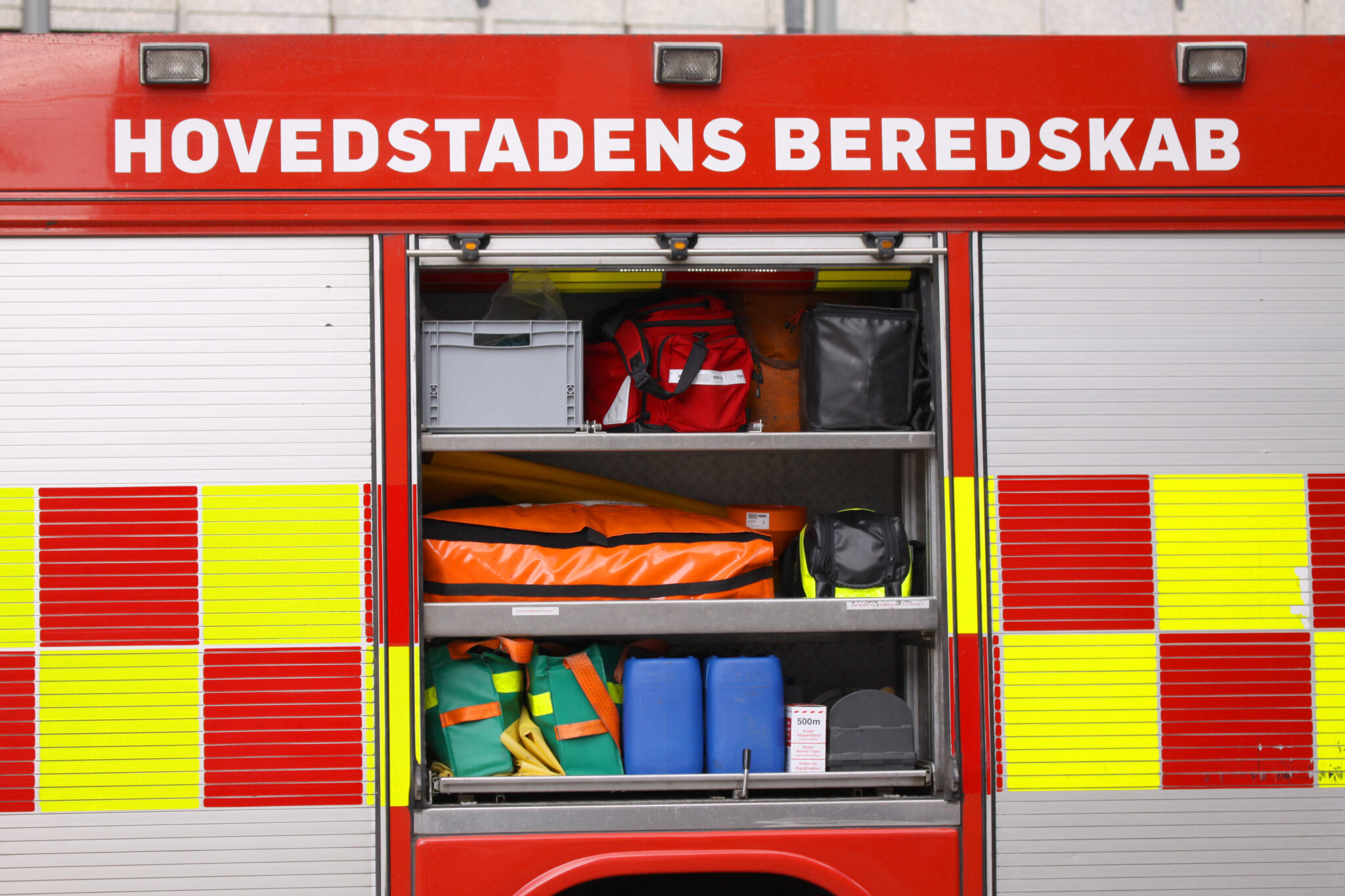 Kraftig brand i frisørsalon: