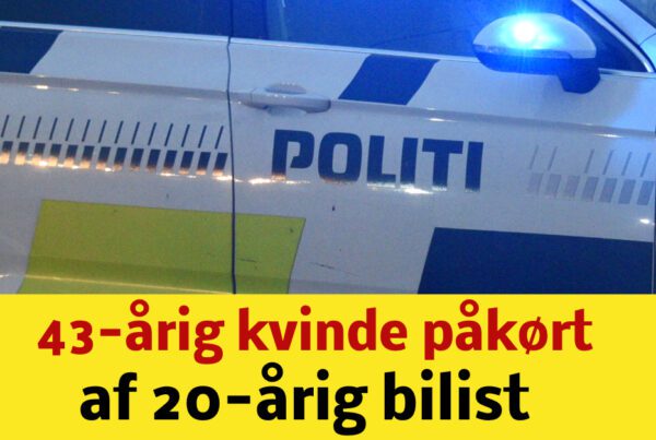 20-årig bilist påkører 43-årig kvinde