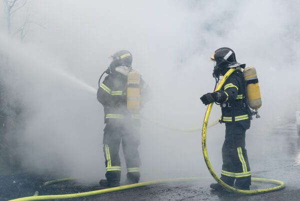 Brandfolk kæmpede med større brand i lade - 112