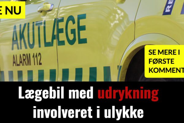 Lægebil med udrykning involveret i ulykke