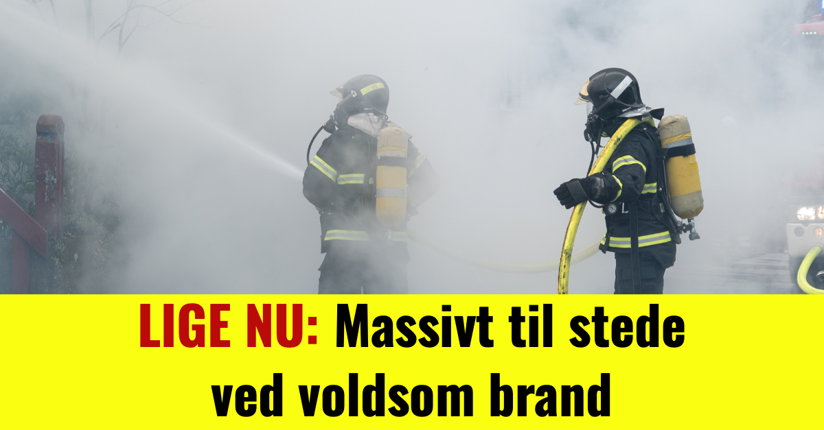 LIGE NU: Massivt til stede ved voldsom brand