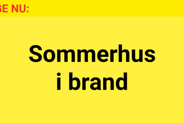 LIGE NU: Sommerhus i flammer