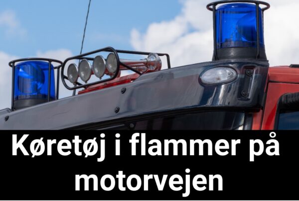 LIGE NU: Køretøj i flammer på motorvejen - 112