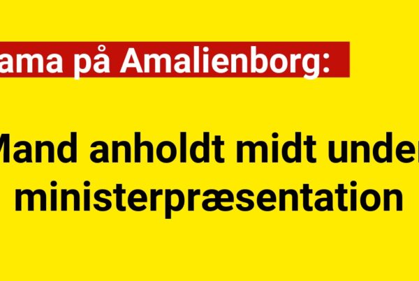 Drama på Amalienborg: Mand anholdt midt under ministerpræsentation