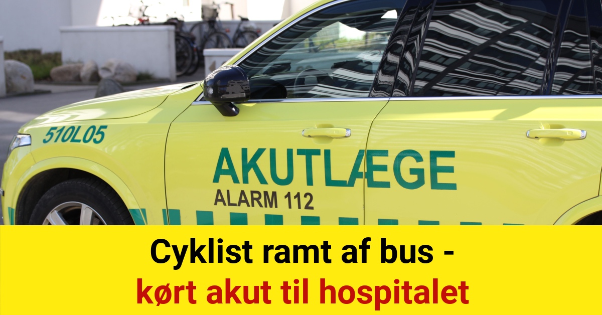 Cyklist ramt af bus - kørt akut til hospitalet