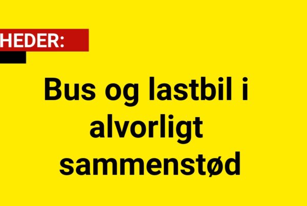 Bus og lastbil i alvorligt sammenstød