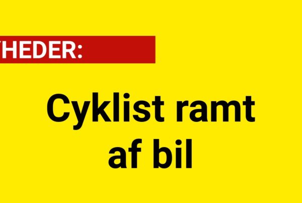 Cyklist ramt af bil