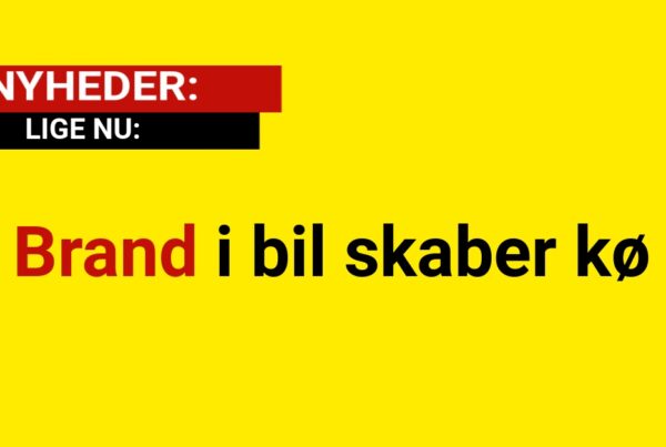 Brand i bil skaber kø