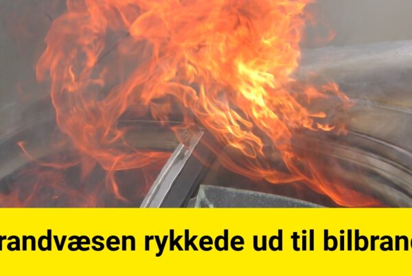 Brandvæsen rykkede ud til bilbrand