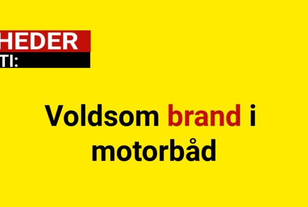 Voldsom brand i motorbåd