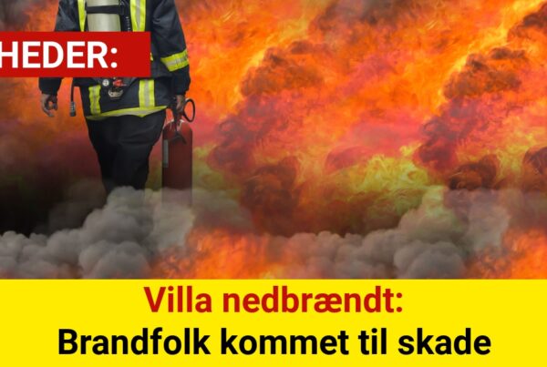 Villa nedbrændt: Brandfolk kommet til skade