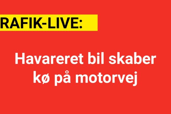 Havareret bil skaber kø på motorvej