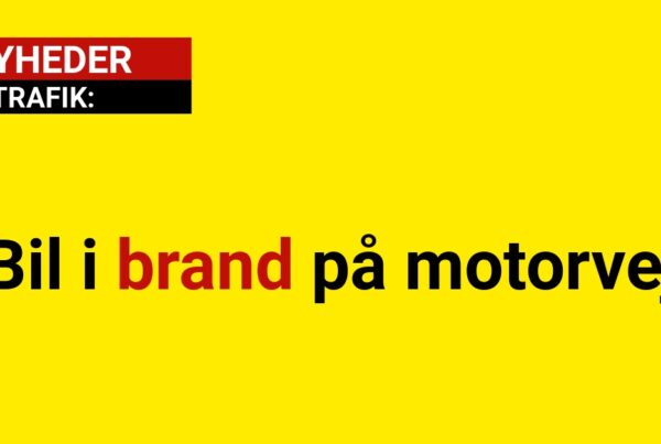 Bil i brand på motorvej