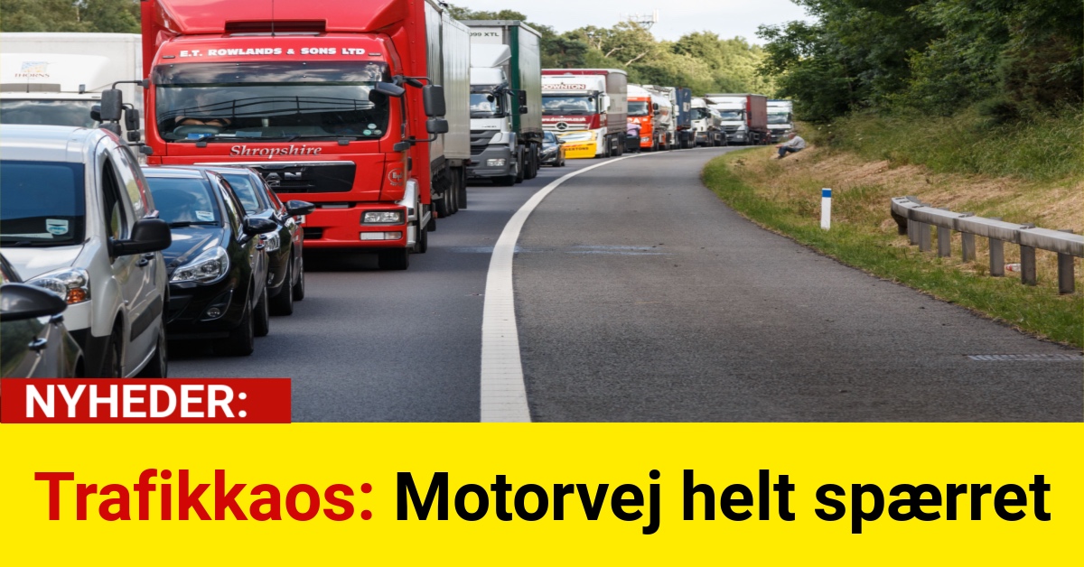 Trafikkaos: Motorvej helt spærret