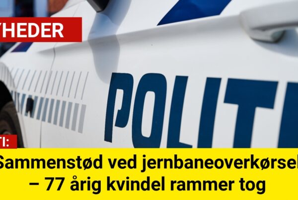 Sammenstød ved jernbaneoverkørsel – kvinde på 77 år rammer tog