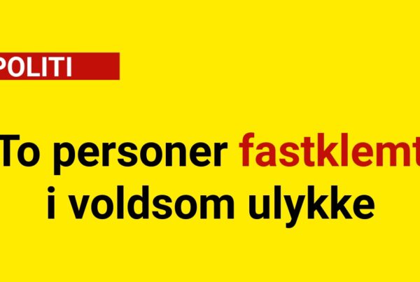 To personer fastklemt i voldsom ulykke