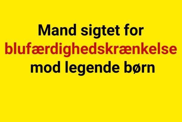 Mand sigtet for blufærdighedskrænkelse mod legende børn