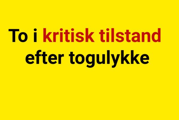 To i kritisk tilstand efter togulykke