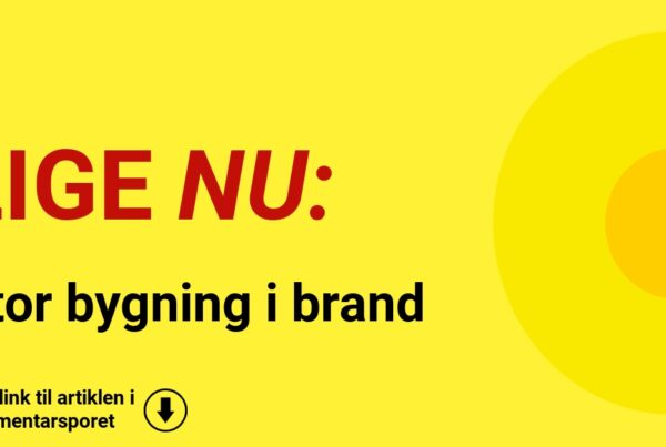 Stor bygning i brand