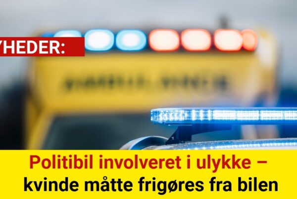 Politibil involveret i ulykke – kvinde måtte frigøres fra bilen