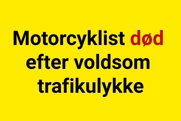 Motorcyklist død efter voldsom trafikulykke