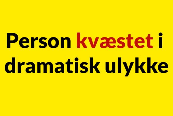 Alvorligt uheld: Motorcykel og bil i voldsom kollision