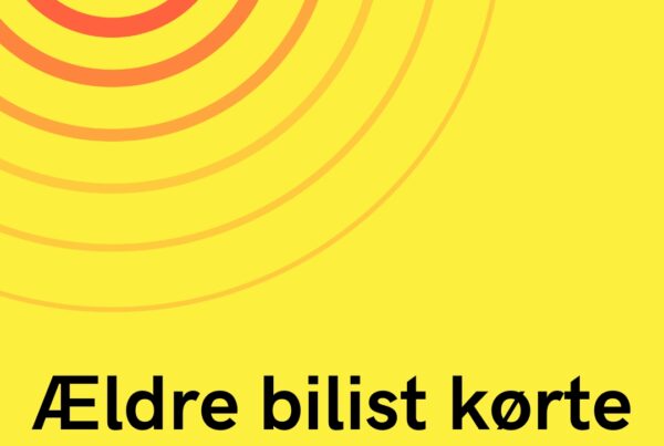 Ældre bilist kørte ind i hus