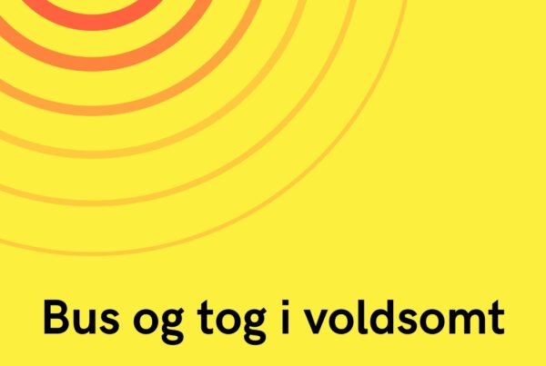 Bus og tog i voldsomt sammenstød: 19 personer såret